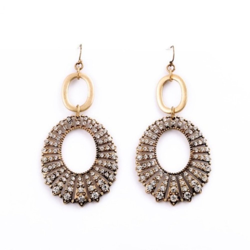 3/$25 Beautiful rhinestone dangle earrings